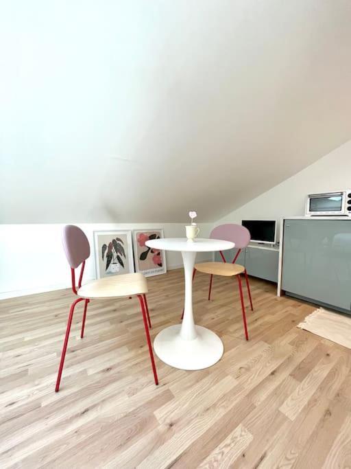 Studio Jade : Charmant Logement Place Clemenceau Apartamento Pau Exterior foto