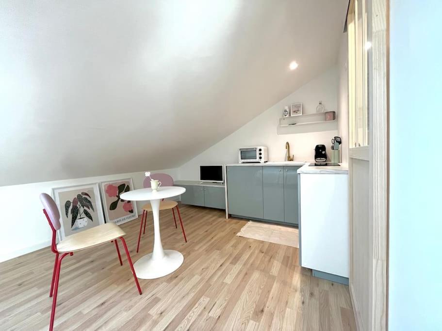 Studio Jade : Charmant Logement Place Clemenceau Apartamento Pau Exterior foto