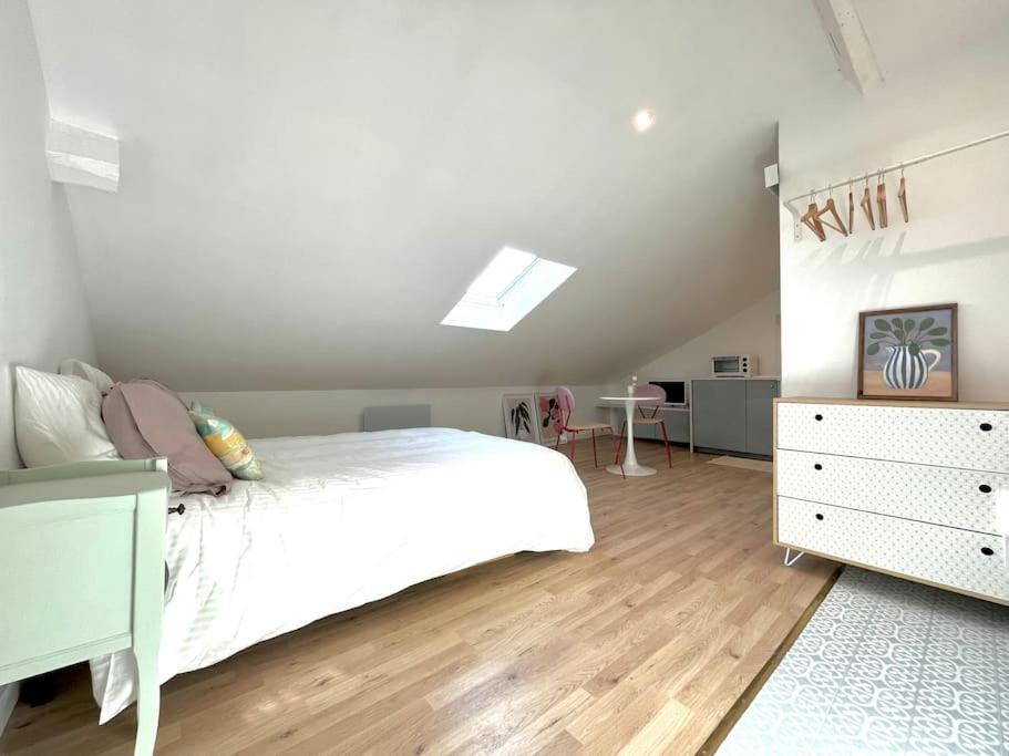 Studio Jade : Charmant Logement Place Clemenceau Apartamento Pau Exterior foto